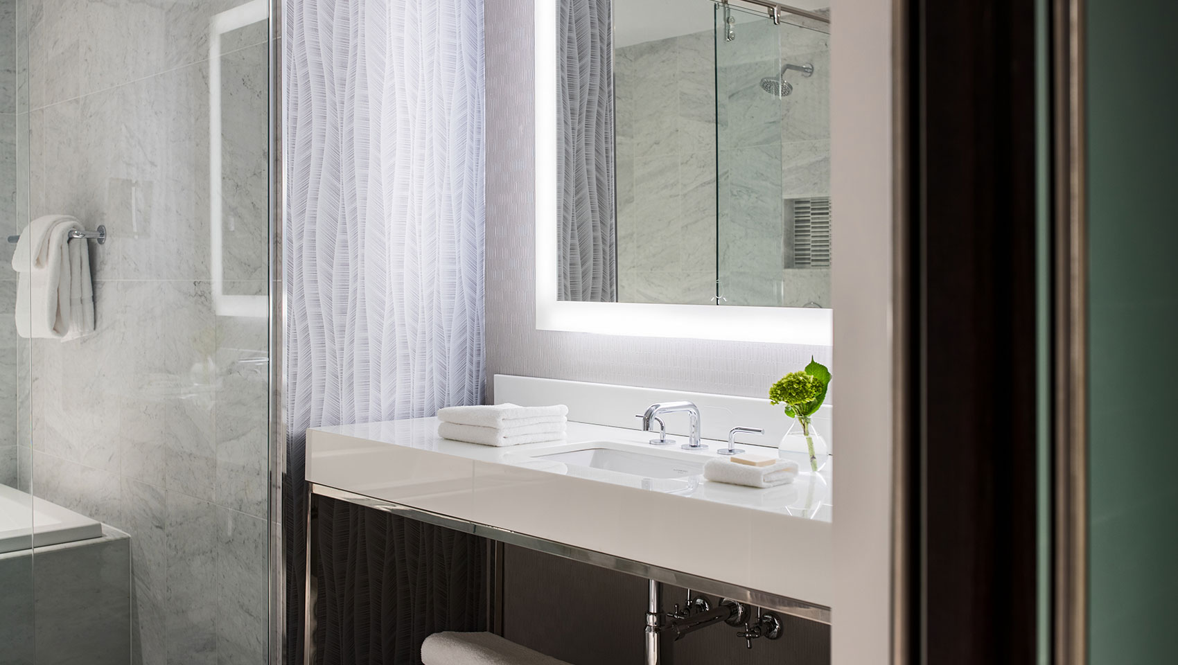 guestroom bath vanity